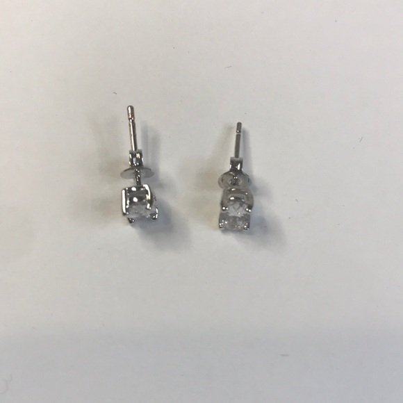 Martin James London synthetic diamond /rhinestone bracelet and earrings set - Picture 6 of 11